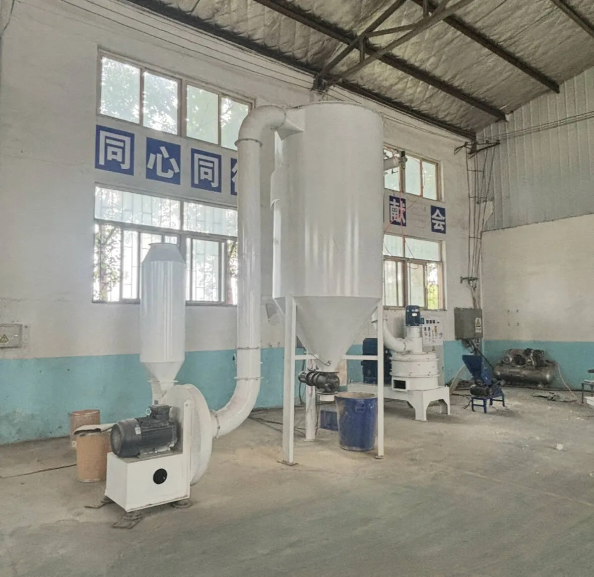 Maximizando os rendimentos nutricionais: o impacto dos pulverizadores ultrafinos para rações avançadas na aquicultura moderna e na moagem de alimentos para animais de estimação